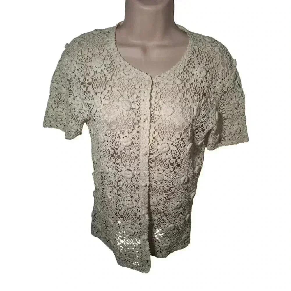 Vintage Floral Crochet Button-Up Top ā Cream ā Size XS (Measured)